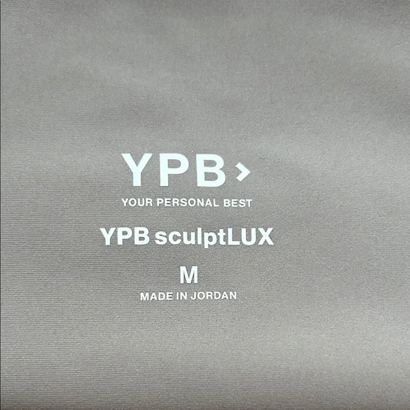 Women's High-Waisted Beige Shorts - Picture 4 of 4